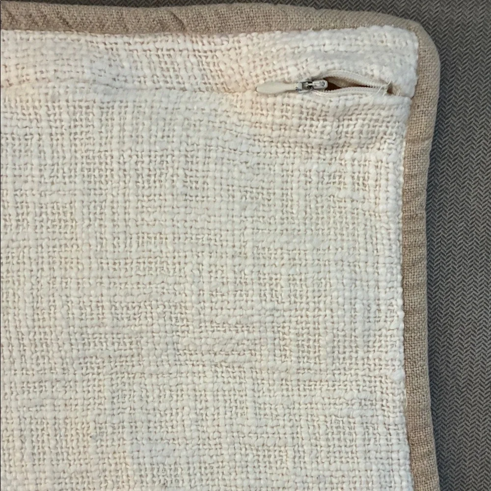 Pottery Barn Cream Textured Accent Pillow Slip Cover 20x20 Flawed